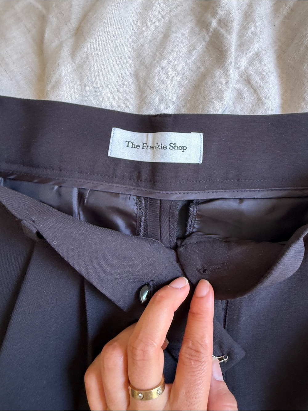 The Frankie Shop Bea pants in black - Picture 6 of 8